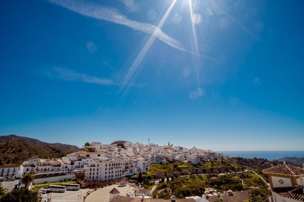Apartamento Essence By Solset Frigiliana Eksteriør bilde